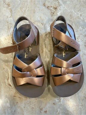 Saltwater sandals